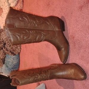 Soda Brown Heeled Western Boots